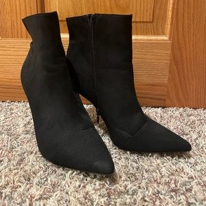 Thalia Sodi Black Booties Size 9.5